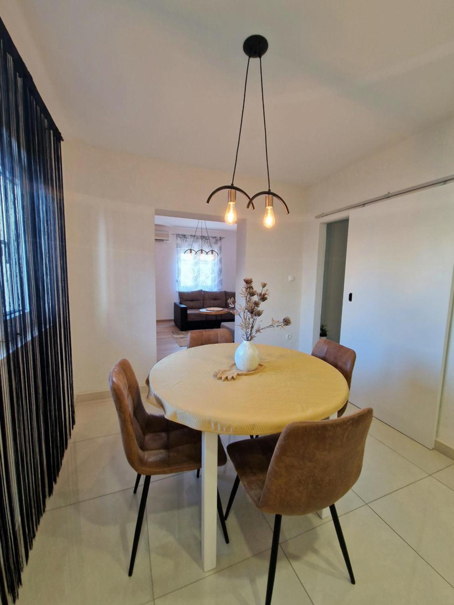 2 Bedroom Apartment Ljubica Sinj Exterior foto